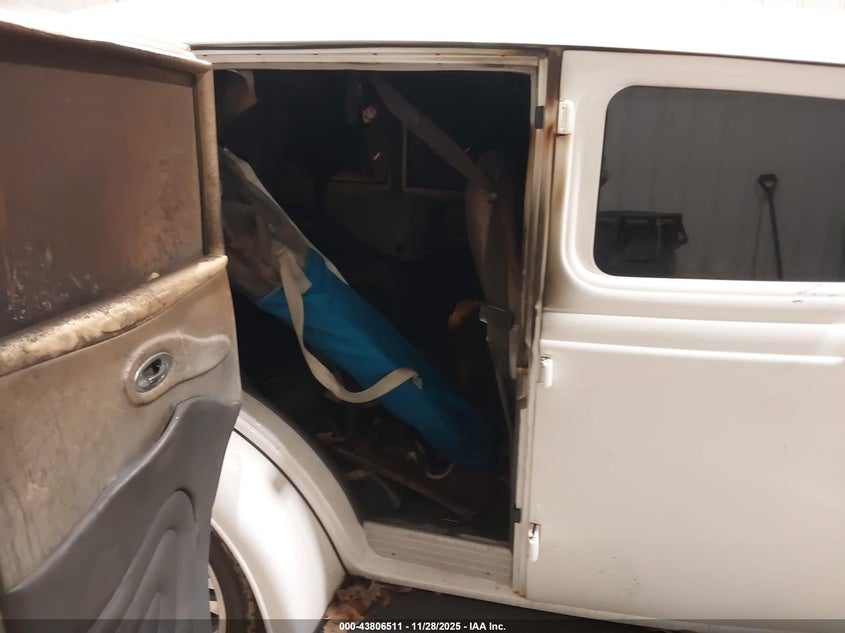 1934 Ford Sedan VIN: AZ246948 Lot: 43806511