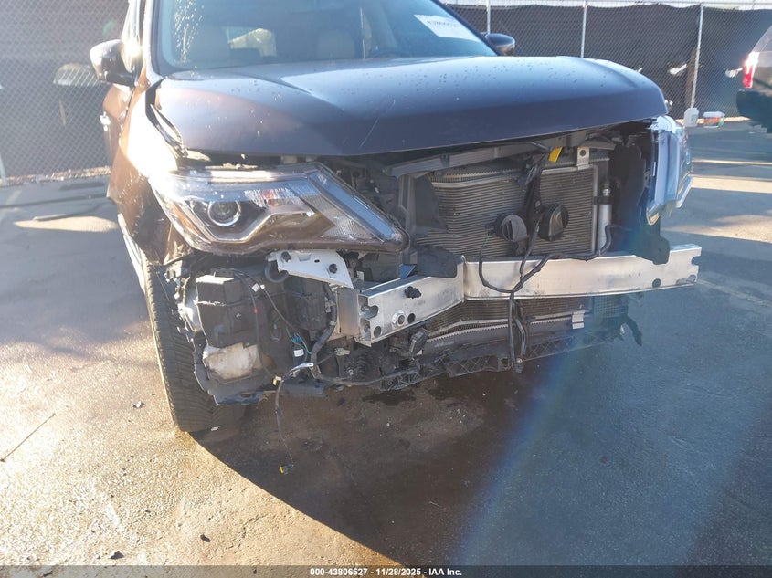 2019 Nissan Pathfinder Platinum VIN: 5N1DR2MN2KC648655 Lot: 43806527