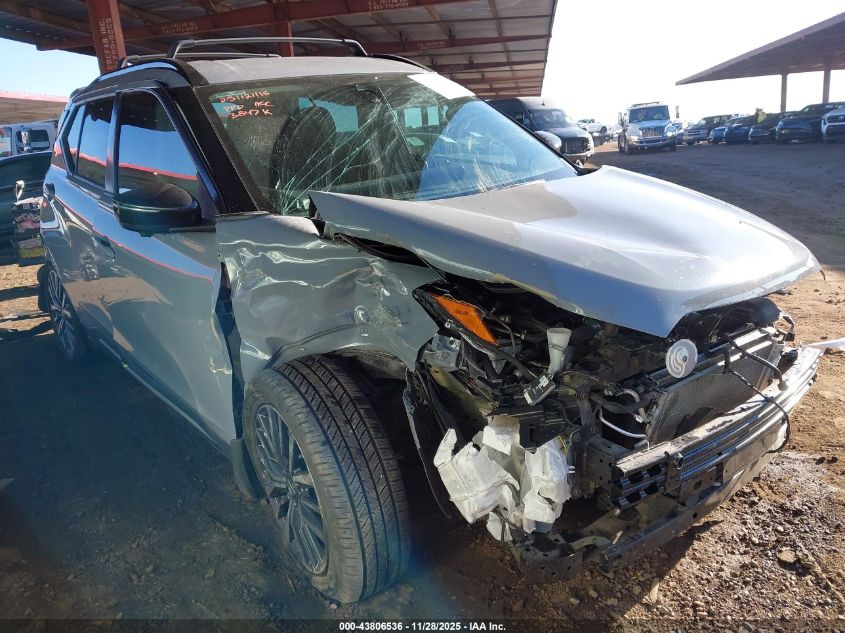 NISSAN KICKS SR XTRONIC CVT