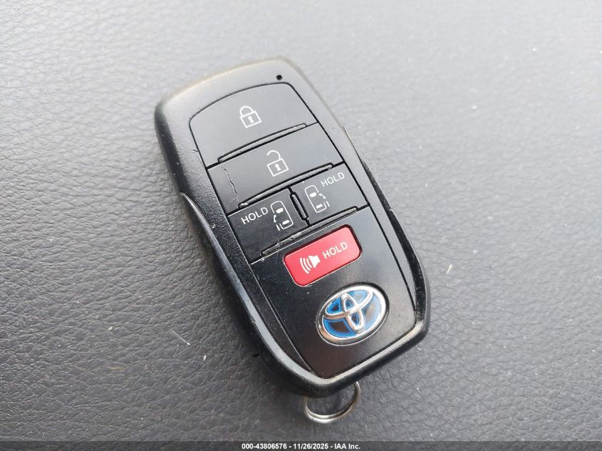 2021 Toyota Sienna Le VIN: 5TDKRKEC4MS030084 Lot: 43806576