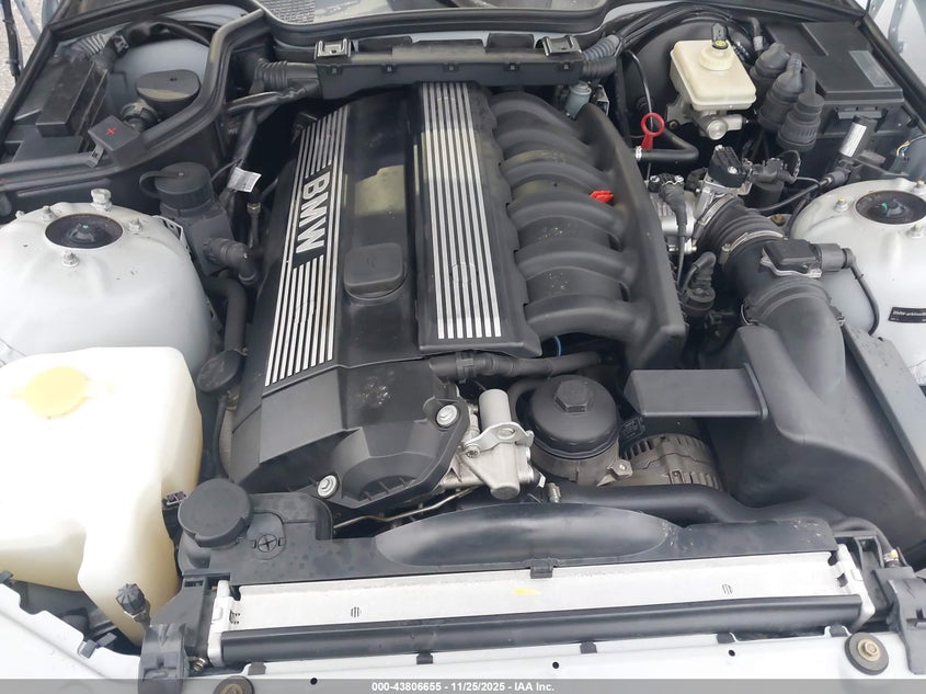 1997 BMW Z3 2.8L Roadster VIN: 4USCJ3326VLC06922 Lot: 43806655