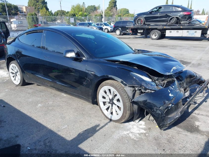 TESLA MODEL 3 REAR-WHEEL DRIVE