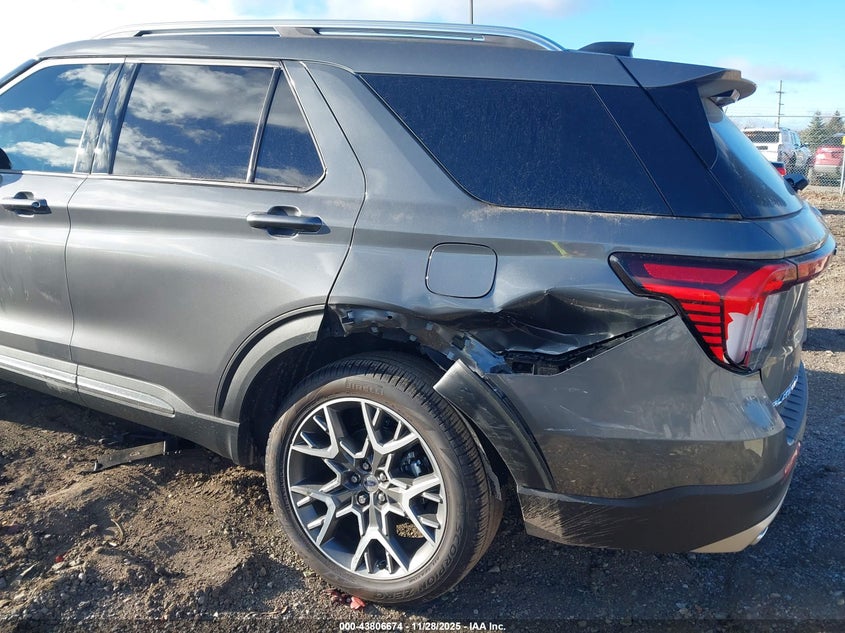 2025 Ford Explorer Platinum VIN: 1FMWK8HC1SGC74184 Lot: 43806674