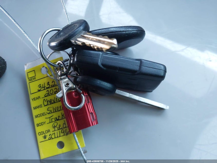 2020 Chevrolet Silverado 1500 4Wd Short Bed Wt VIN: 1GCUYAEF7LZ271196 Lot: 43806708