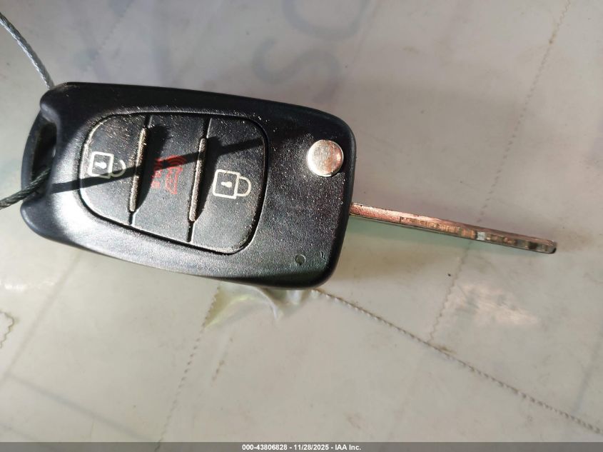 2013 Kia Soul + VIN: KNDJT2A69D7526960 Lot: 43806828