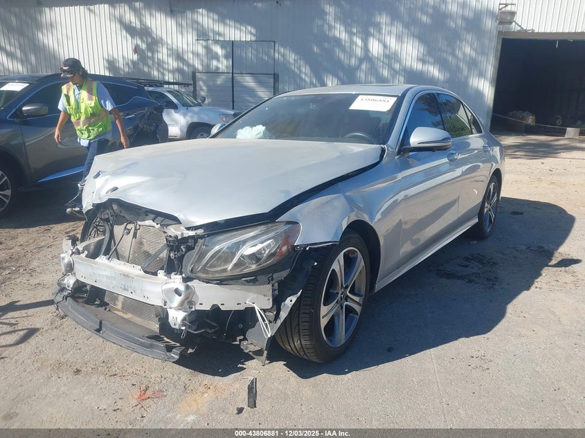 2019 Mercedes-Benz E 300