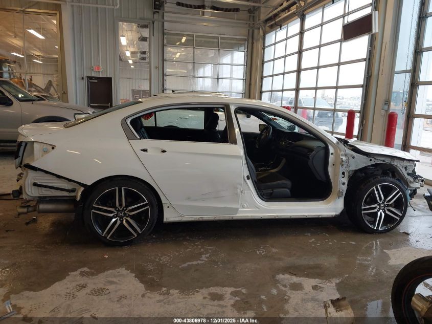 2017 Honda Accord Sport VIN: 1HGCR2F5XHA032723 Lot: 43806978