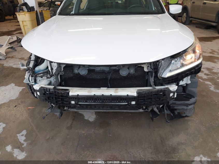 2017 Honda Accord Sport VIN: 1HGCR2F5XHA032723 Lot: 43806978