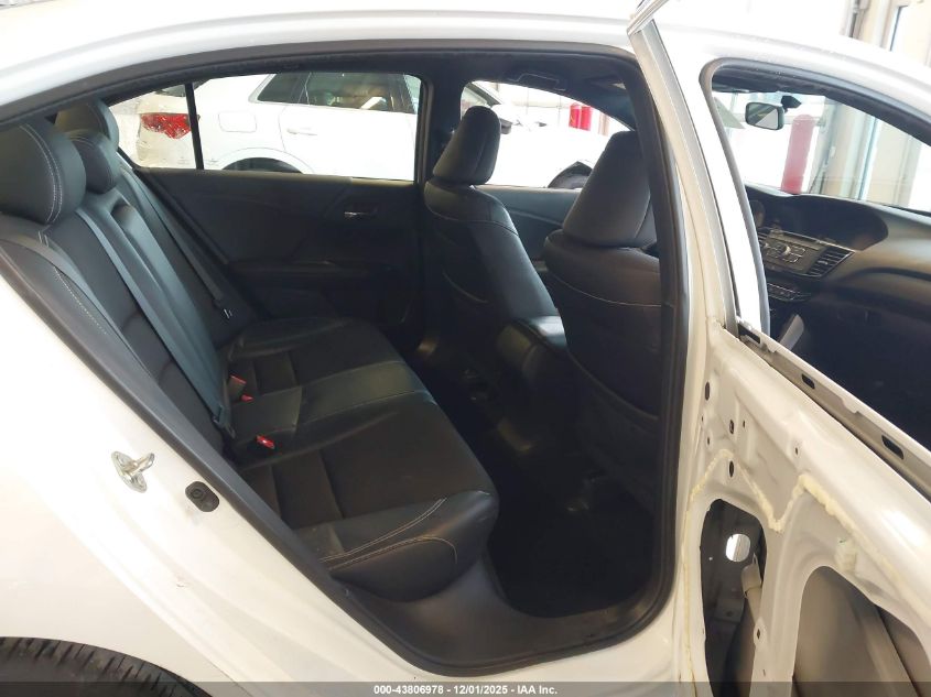 2017 Honda Accord Sport VIN: 1HGCR2F5XHA032723 Lot: 43806978