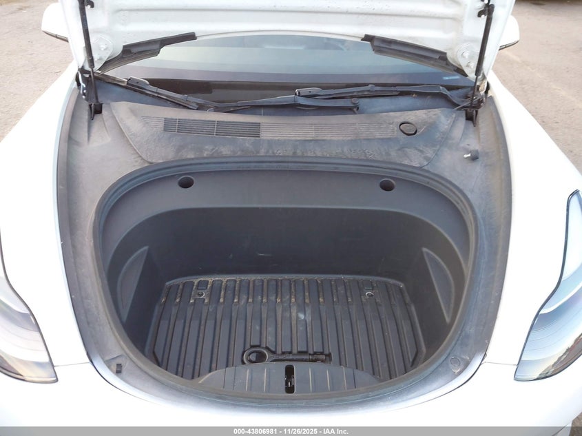 2022 Tesla Model 3 Rear-Wheel Drive VIN: 5YJ3E1EAXNF256970 Lot: 43806981