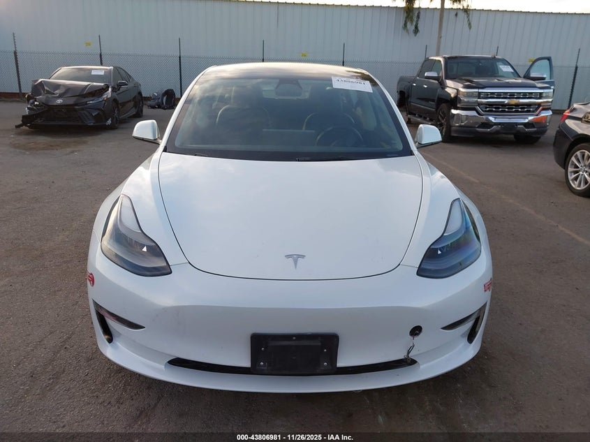 2022 Tesla Model 3 Rear-Wheel Drive VIN: 5YJ3E1EAXNF256970 Lot: 43806981