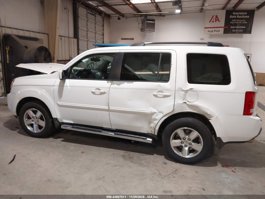 2011 Honda Pilot Ex-L VIN: 5FNYF3H75BB015859 Lot: 43807011