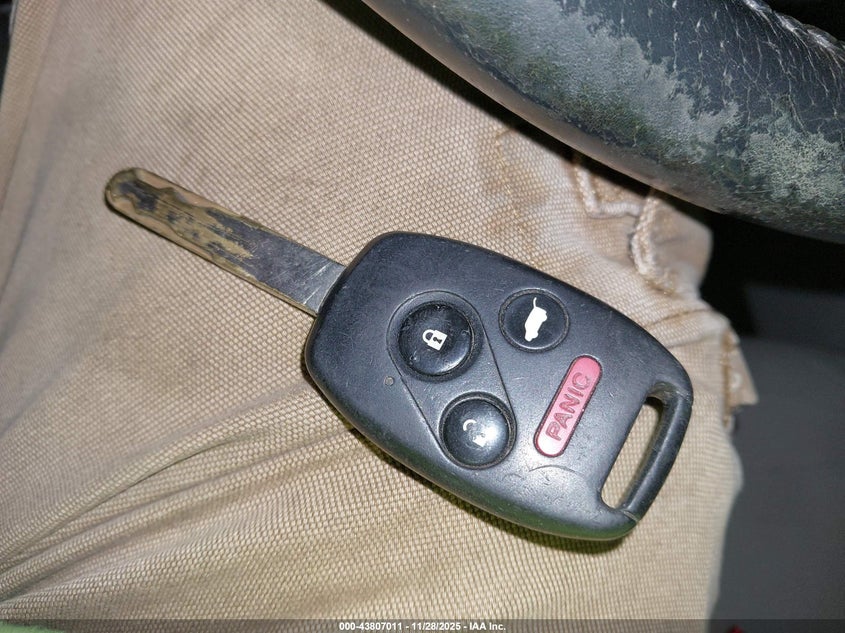 2011 Honda Pilot Ex-L VIN: 5FNYF3H75BB015859 Lot: 43807011