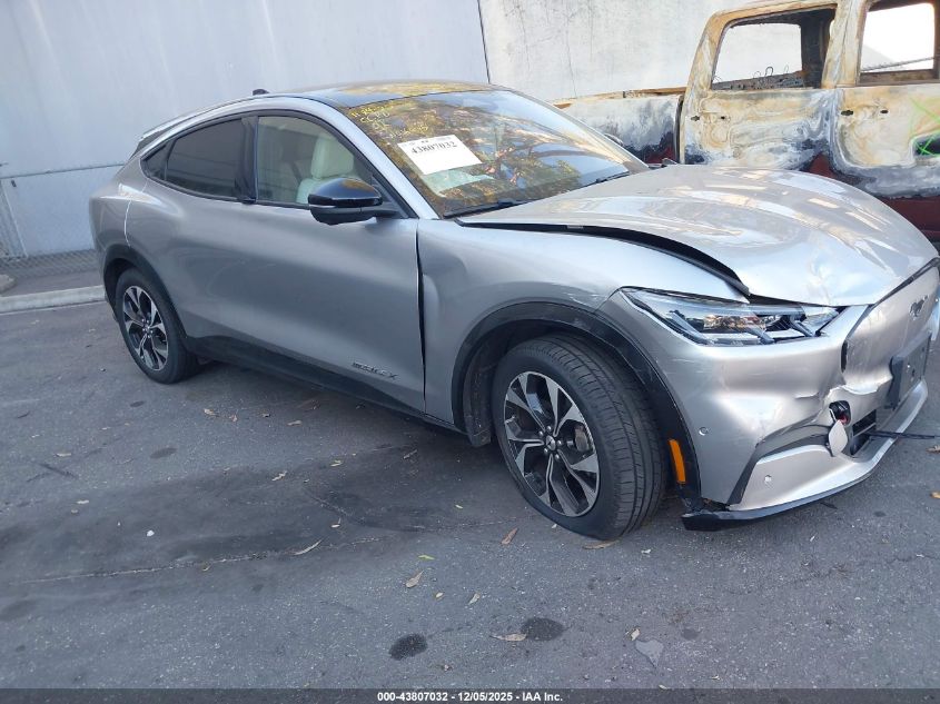 FORD MUSTANG MACH-E PREMIUM