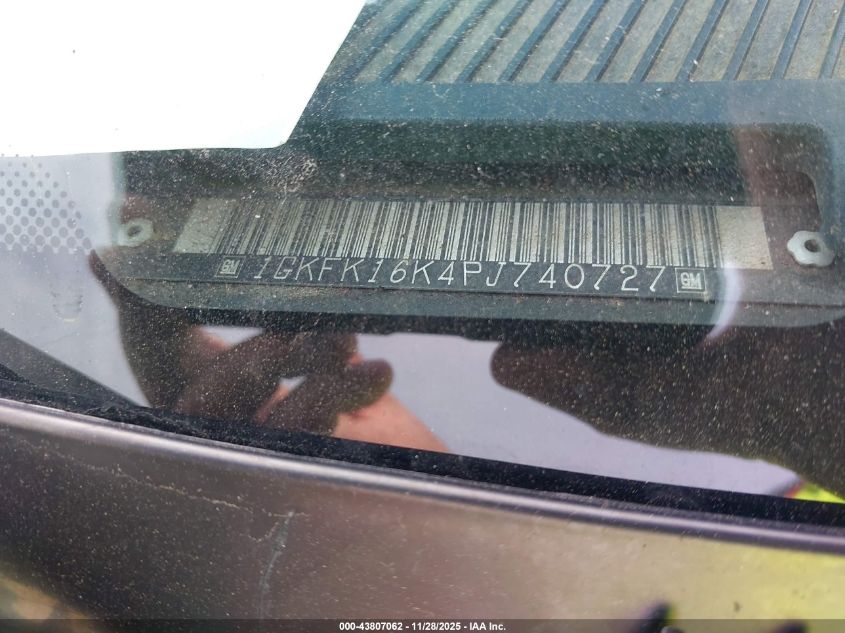 1993 GMC Suburban K1500 VIN: 1GKFK16K4PJ740727 Lot: 43807062