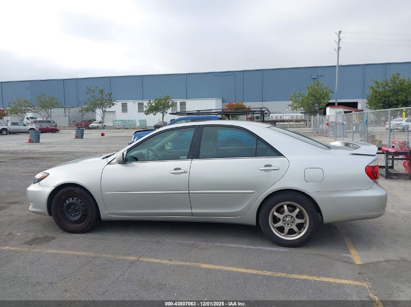 2005 Toyota Camry Se VIN: 4T1BE32K75U050299 Lot: 43807063