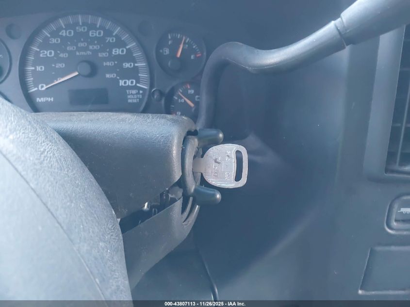 2006 Chevrolet Express Work Van VIN: 1GCFG15X161151966 Lot: 43807113