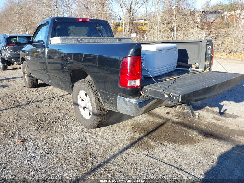 3C6JR7DT0FG597668 2015 RAM 1500 photo no. 3