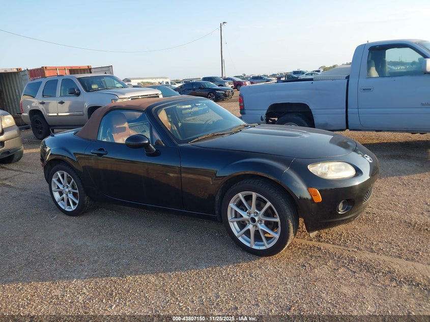 2007 Mazda Mx-5 Grand Touring VIN: JM1NC25F670129182 Lot: 43807150