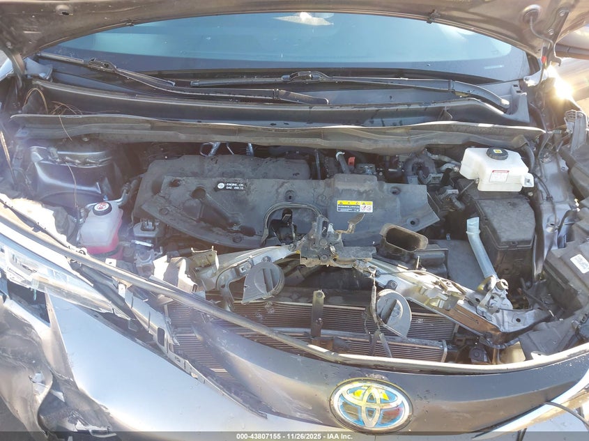 2022 Toyota Sienna Xle VIN: 5TDJRKECXNS097379 Lot: 43807155