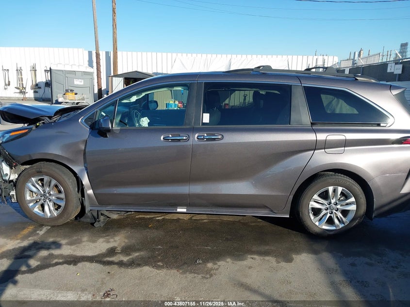 2022 Toyota Sienna Xle VIN: 5TDJRKECXNS097379 Lot: 43807155