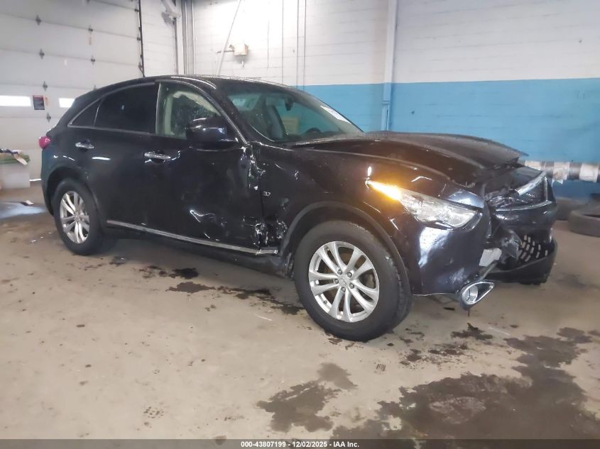 INFINITI QX70