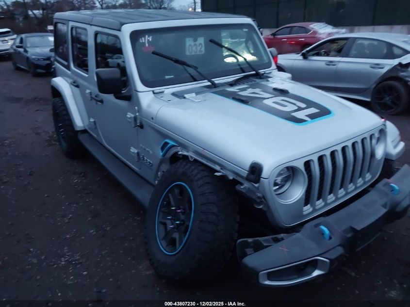 JEEP WRANGLER UNLIMITED SAHARA 4X4