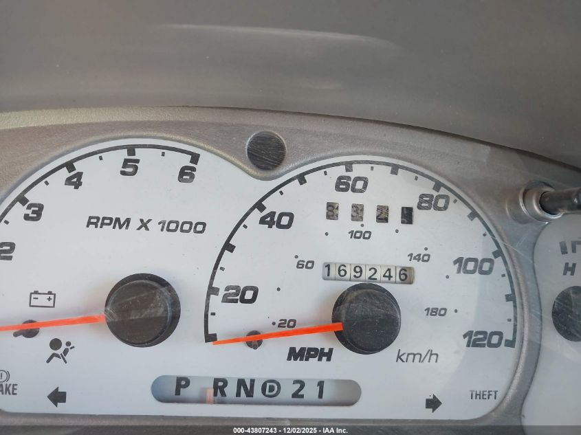 2002 Ford Explorer Sport Trac VIN: 1FMZU77E52UB85160 Lot: 43807243