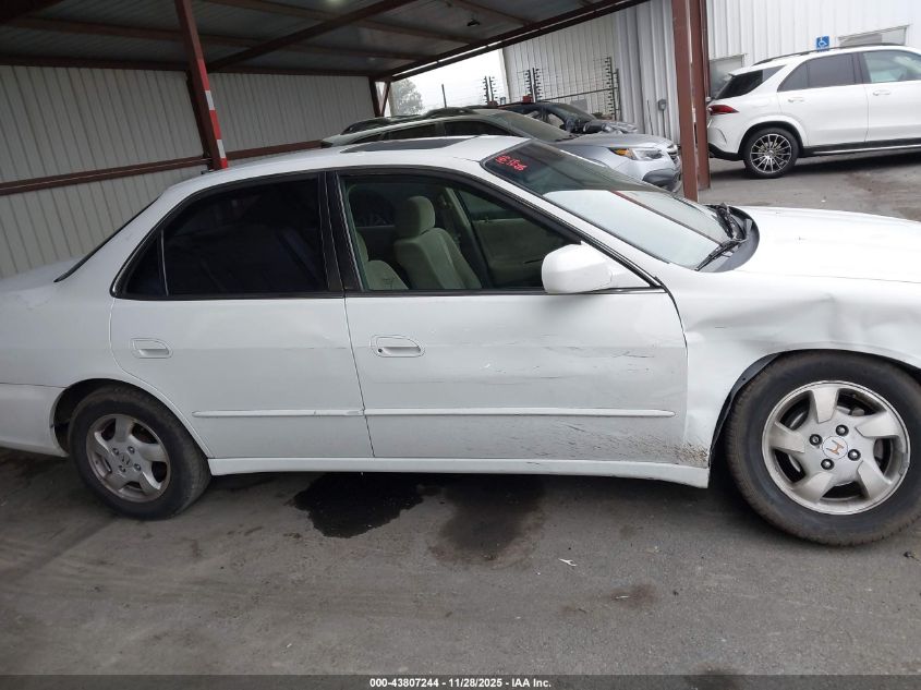 2000 Honda Accord 2.3 Ex VIN: JHMCG667XYC003867 Lot: 43807244