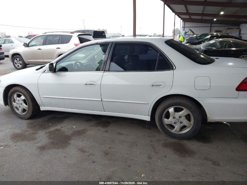 2000 Honda Accord 2.3 Ex VIN: JHMCG667XYC003867 Lot: 43807244