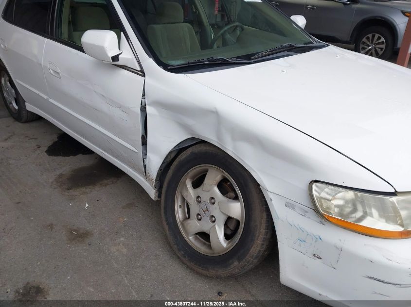 2000 Honda Accord 2.3 Ex VIN: JHMCG667XYC003867 Lot: 43807244