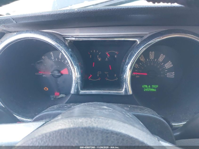 2005 Ford Mustang V6 Deluxe/V6 Premium VIN: 1ZVFT80N555156845 Lot: 43807268