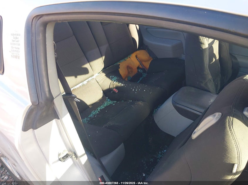 2005 Ford Mustang V6 Deluxe/V6 Premium VIN: 1ZVFT80N555156845 Lot: 43807268