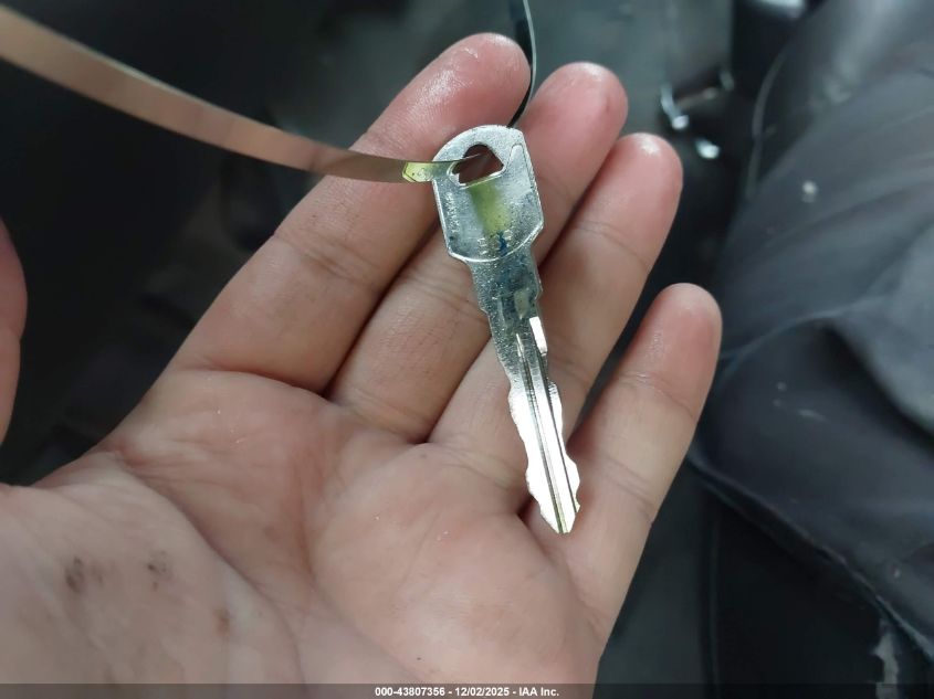 2006 GMC Sierra 2500Hd Work Truck VIN: 1GTHC23D26F148242 Lot: 43807356