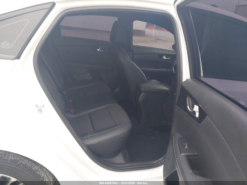 2022 Kia Forte Gt-Line VIN: 3KPF54AD6NE487126 Lot: 43807443