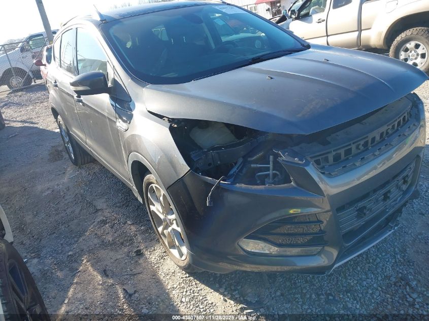 FORD ESCAPE TITANIUM