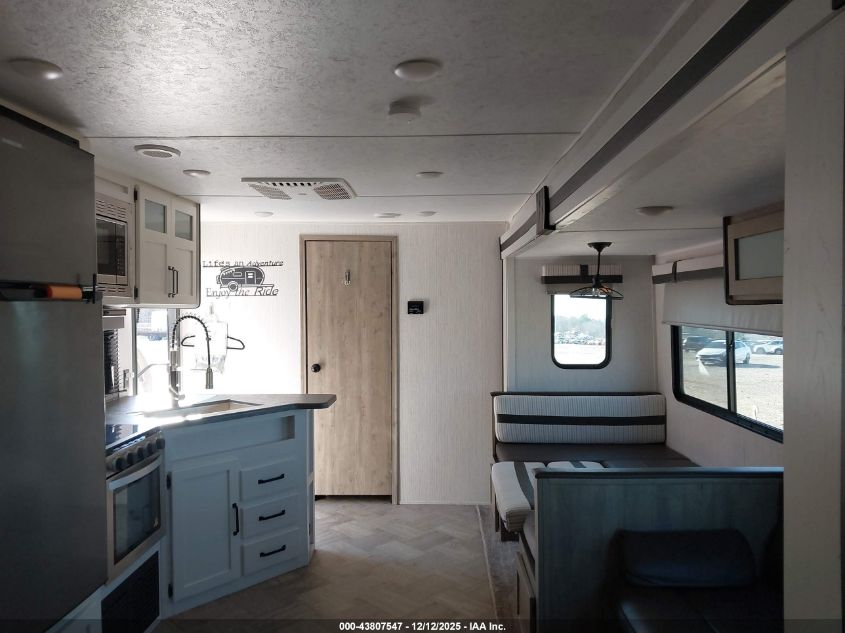 2021 Forest River Palomino Puma VIN: 5ZT2PUTBXM4012212 Lot: 43807547