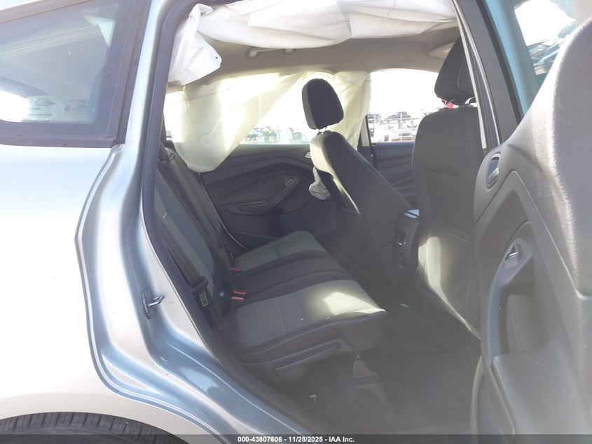 2015 Ford C-Max Hybrid Se VIN: 1FADP5AU9FL110361 Lot: 43807606