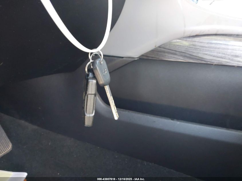 2015 Chevrolet Suburban 1500 Lt VIN: 1GNSCJKC4FR745097 Lot: 43807616