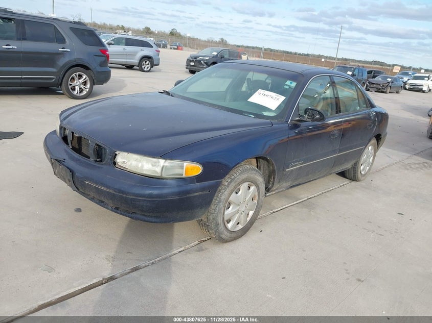 2G4WS52J411136723 2001 BUICK CENTURY photo no. 2