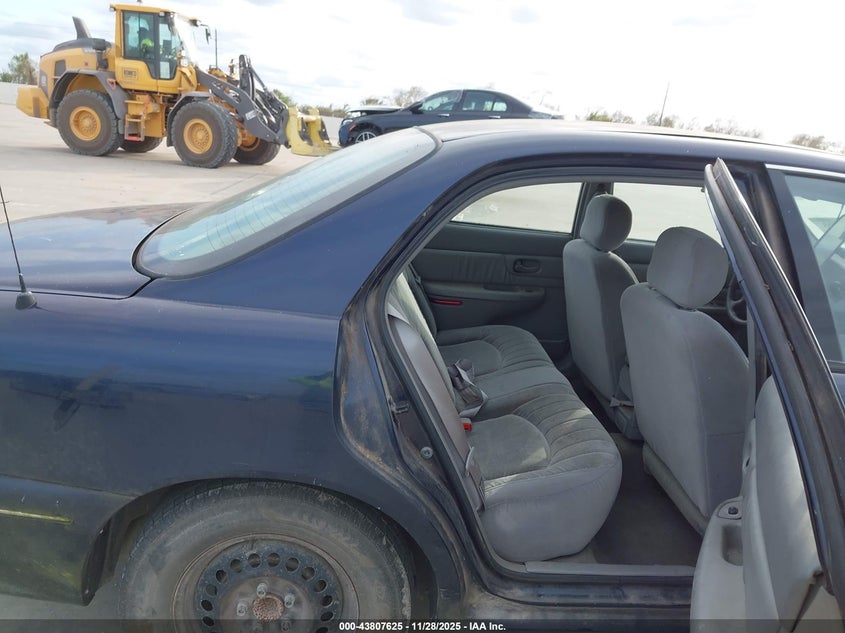 2001 Buick Century Custom VIN: 2G4WS52J411136723 Lot: 43807625