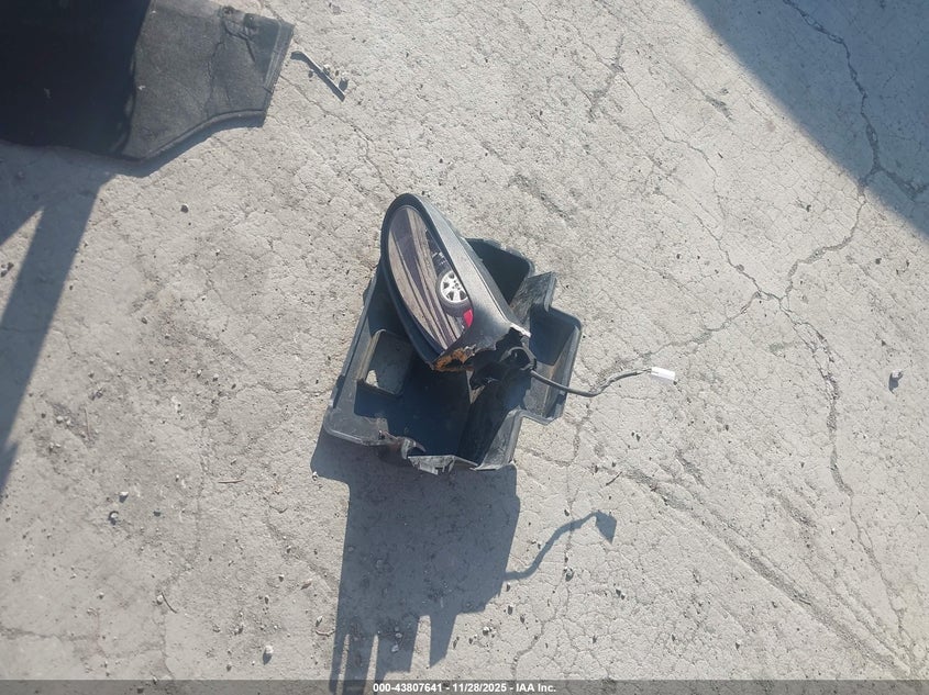 2002 Ford Focus Zx5 VIN: 3FAFP37352R139721 Lot: 43807641