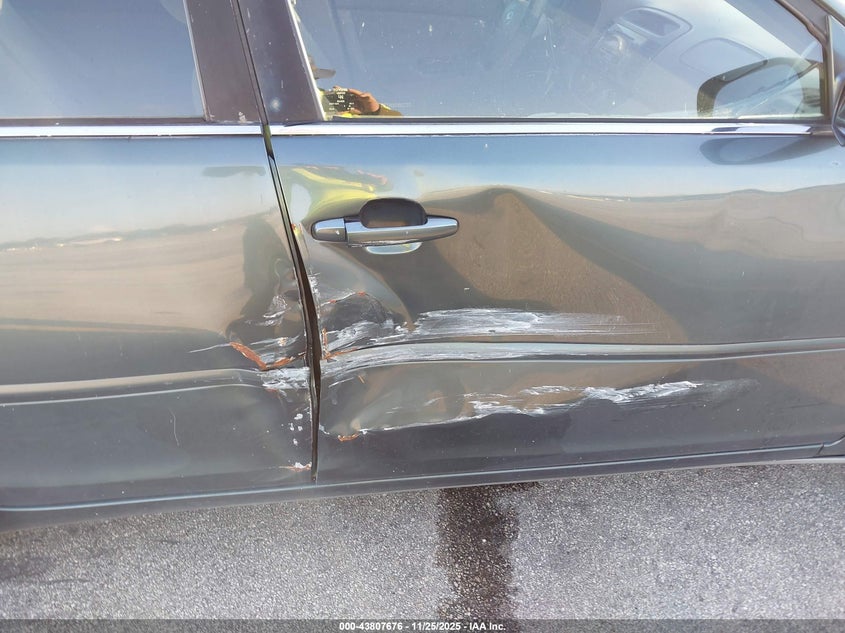 2005 Toyota Camry Le VIN: 4T1BE32K45U003733 Lot: 43807676