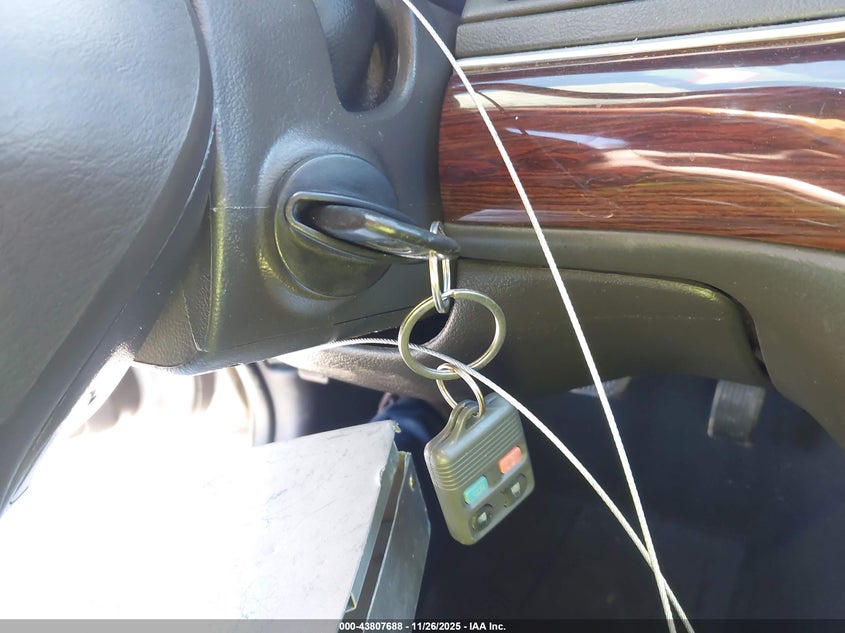 2004 Mercury Grand Marquis Ls VIN: 2MEFM75W14X622276 Lot: 43807688