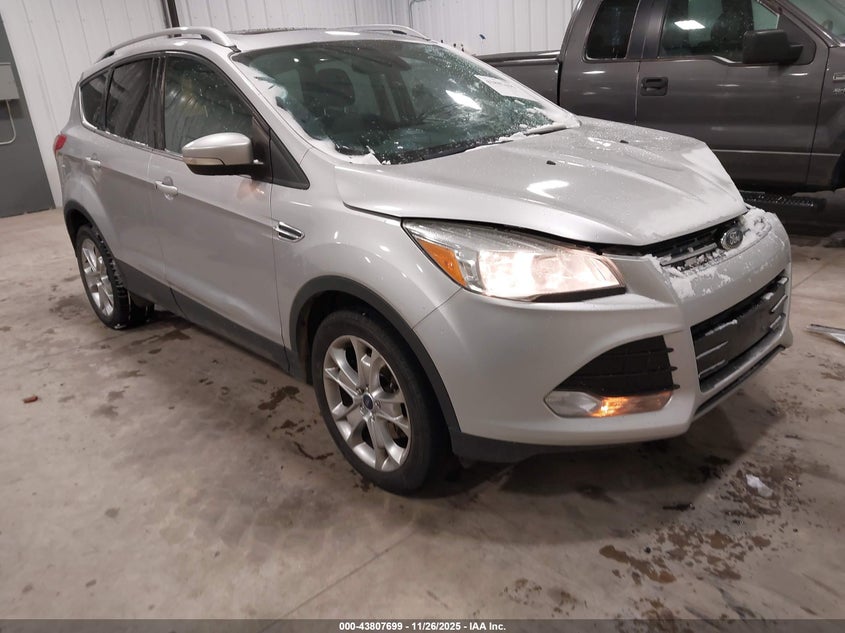 FORD ESCAPE TITANIUM