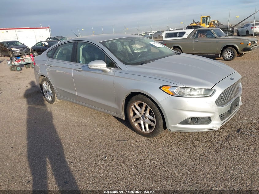 FORD FUSION SE