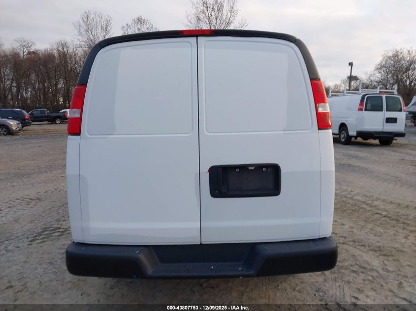 2020 Chevrolet Express Cargo Rwd 2500 Regular Wheelbase Wt VIN: 1GCWGAFP4L1272310 Lot: 43807753
