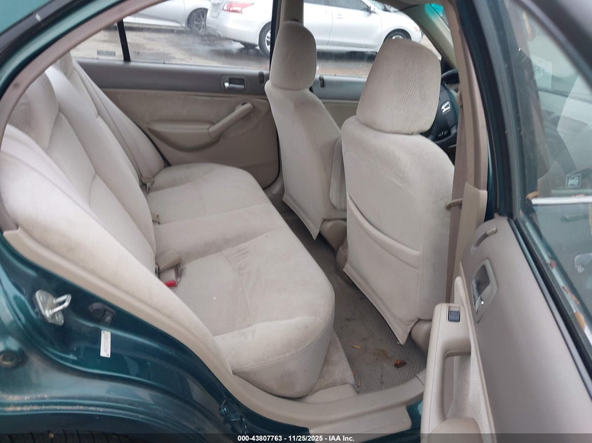 1HGES26772L006655 2002 HONDA CIVIC photo no. 8