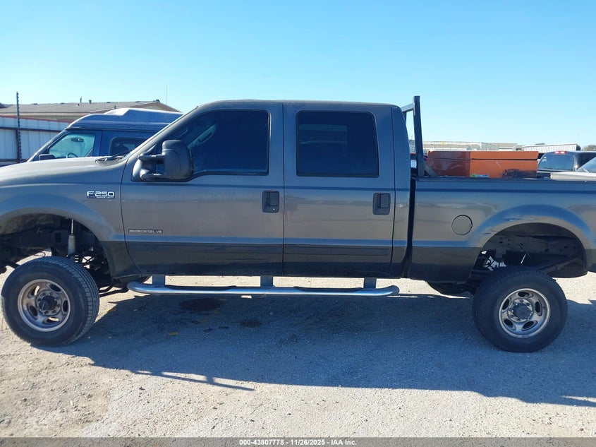 2003 Ford F-250 Lariat/Xl/Xlt VIN: 1FTNW21F33EA06000 Lot: 43807778