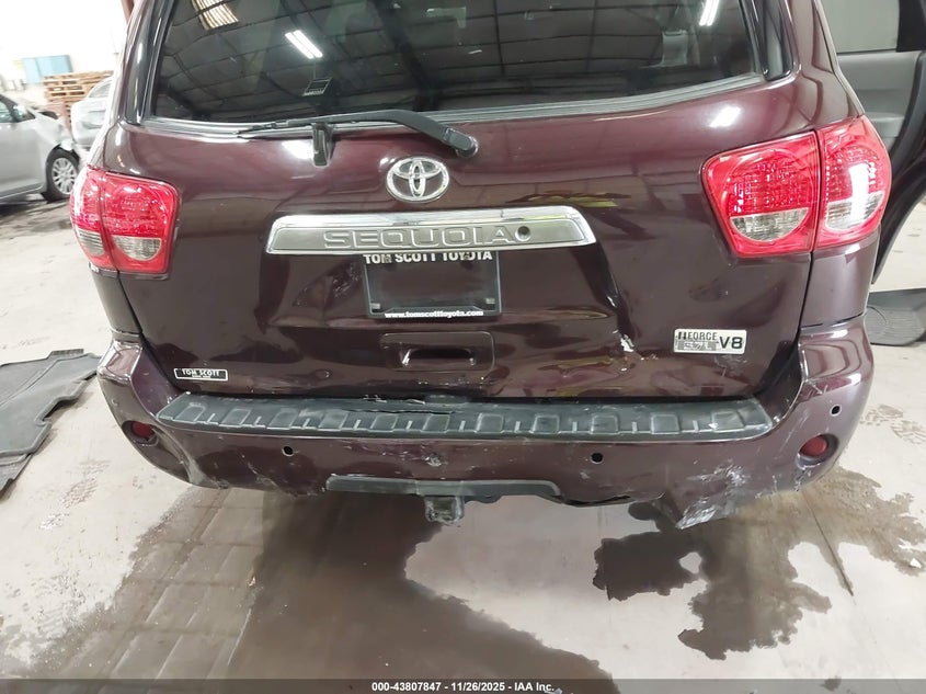 2014 Toyota Sequoia Limited 5.7L V8 VIN: 05TDJY5G18ES09981 Lot: 43807847